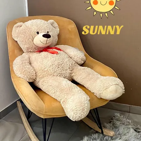 Sun Daire *